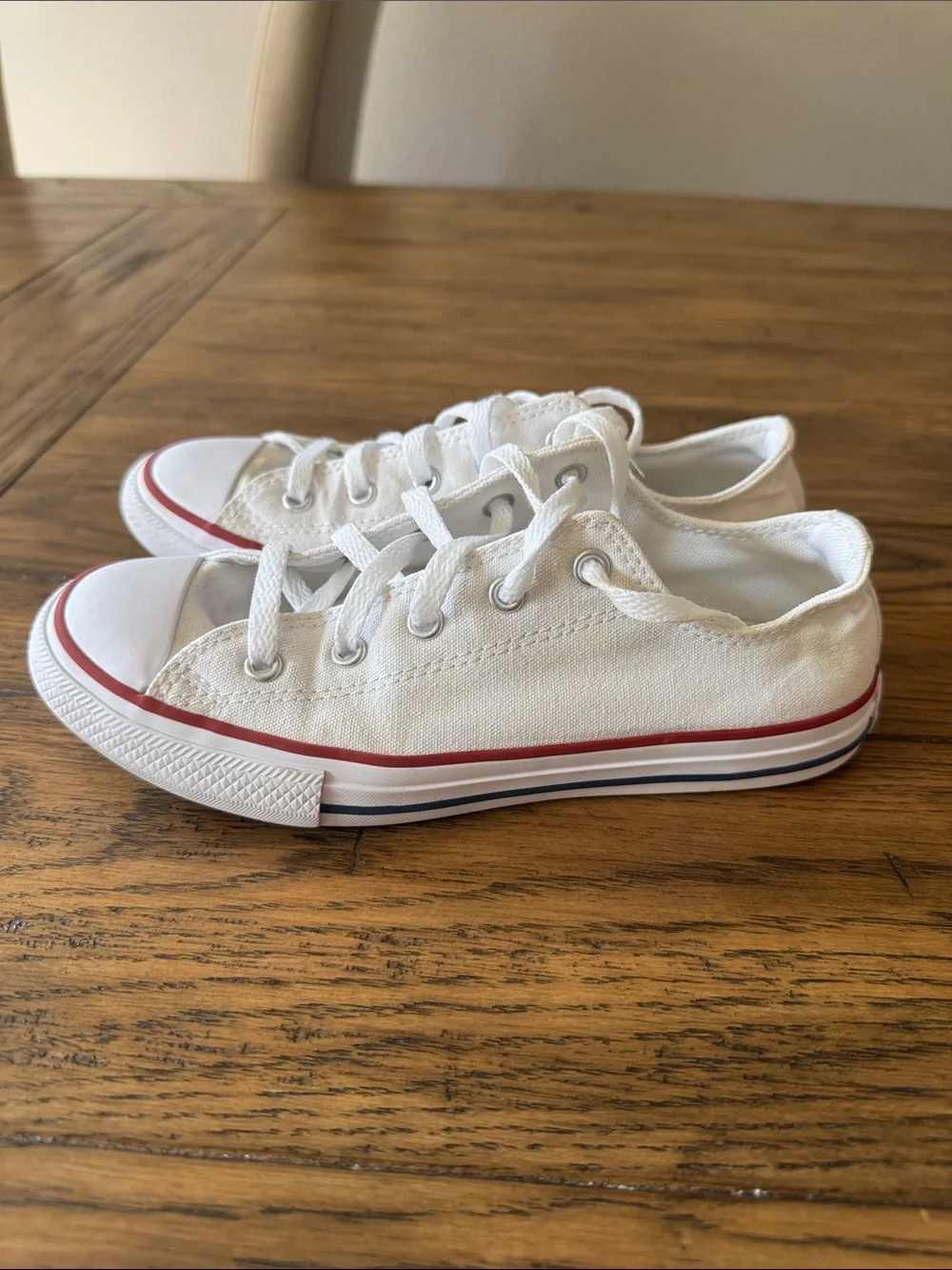 Converse classic low